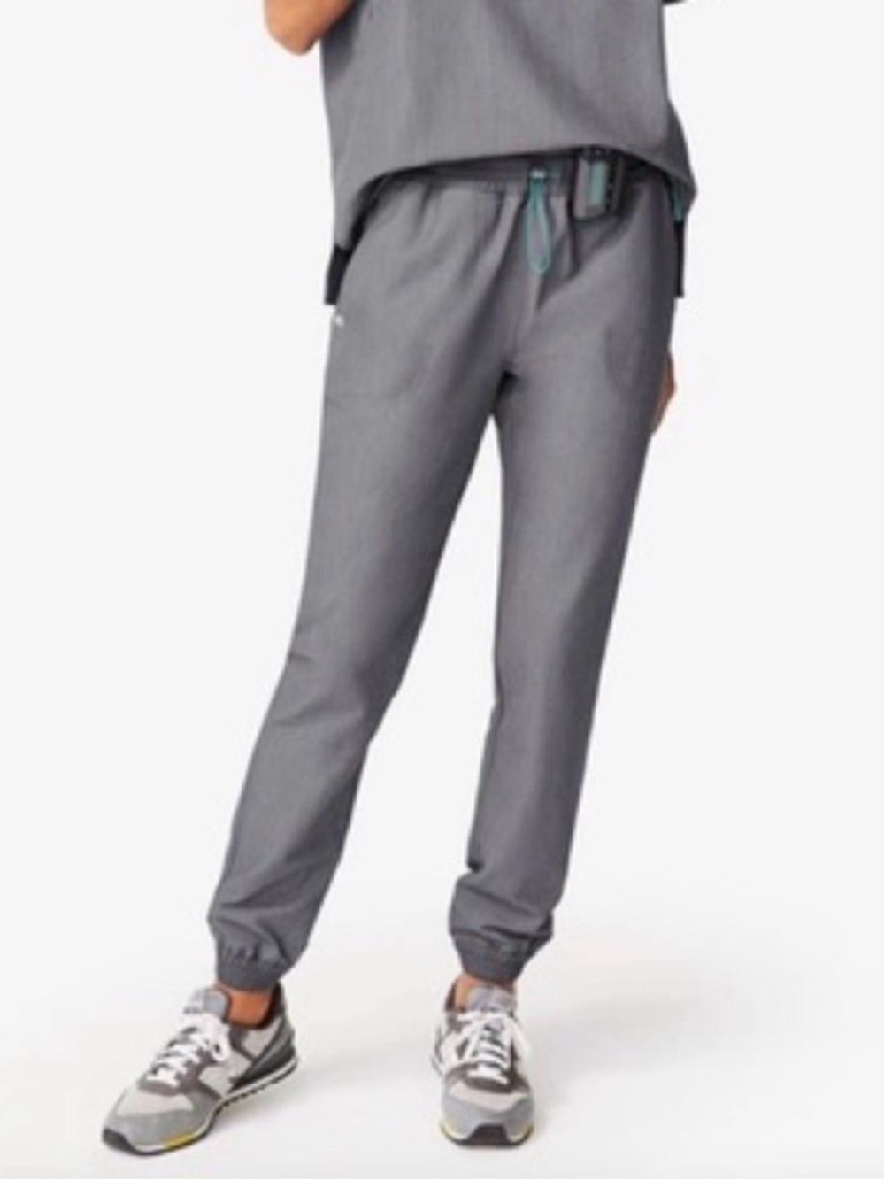 Figs Women’s Graphite Gray Retired Style Muli Jogger Scrub Pants Medium